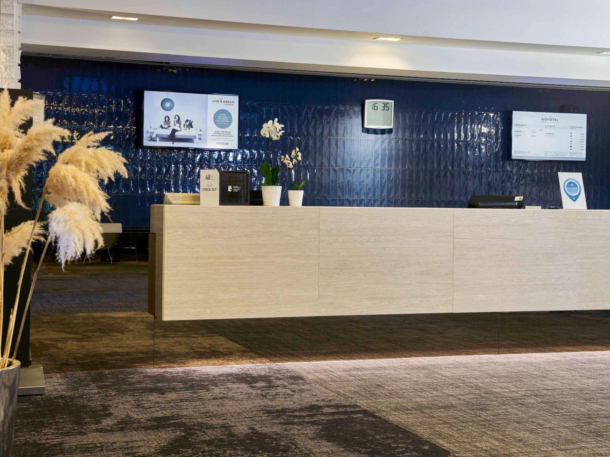 Novotel Milano Nord Ca' Granda Zewnętrze zdjęcie